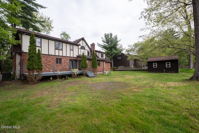 482 Spring Hollow Court, Guilderland, NY 12203