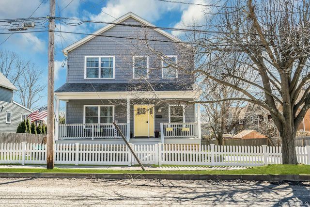 215 North Street, Greenport, NY 11944