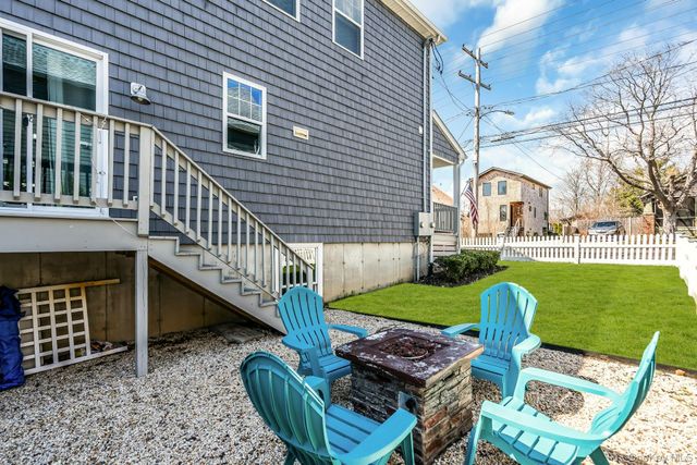 215 North Street, Greenport, NY 11944