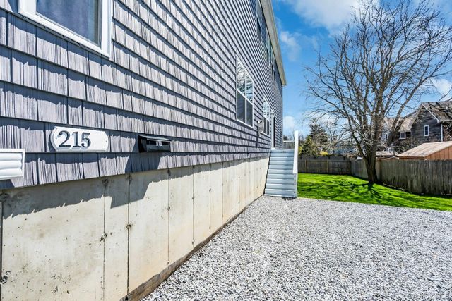 215 North Street, Greenport, NY 11944