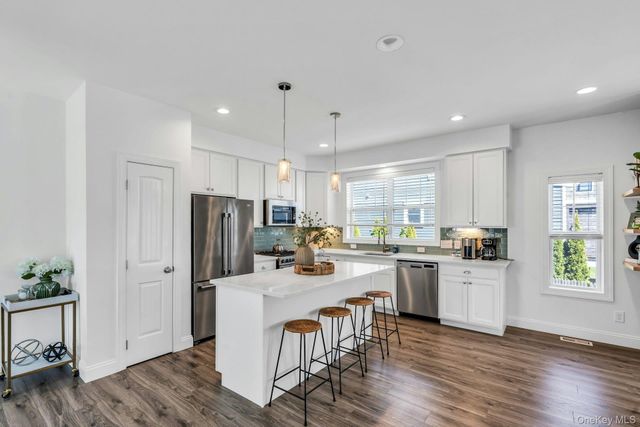 215 North Street, Greenport, NY 11944