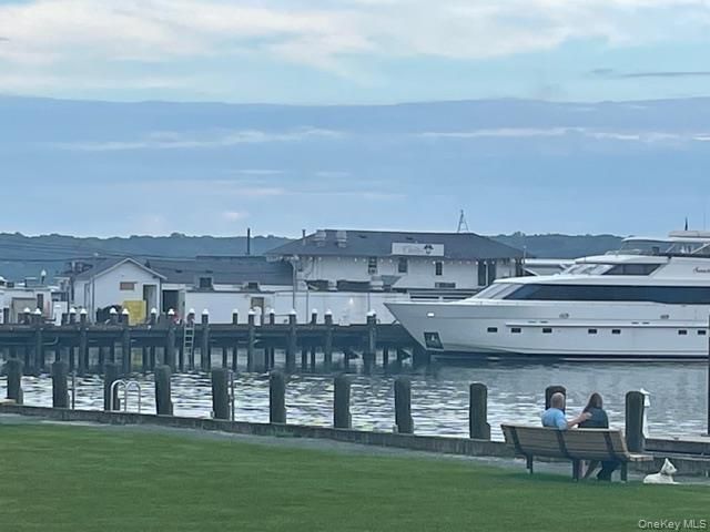 215 North Street, Greenport, NY 11944