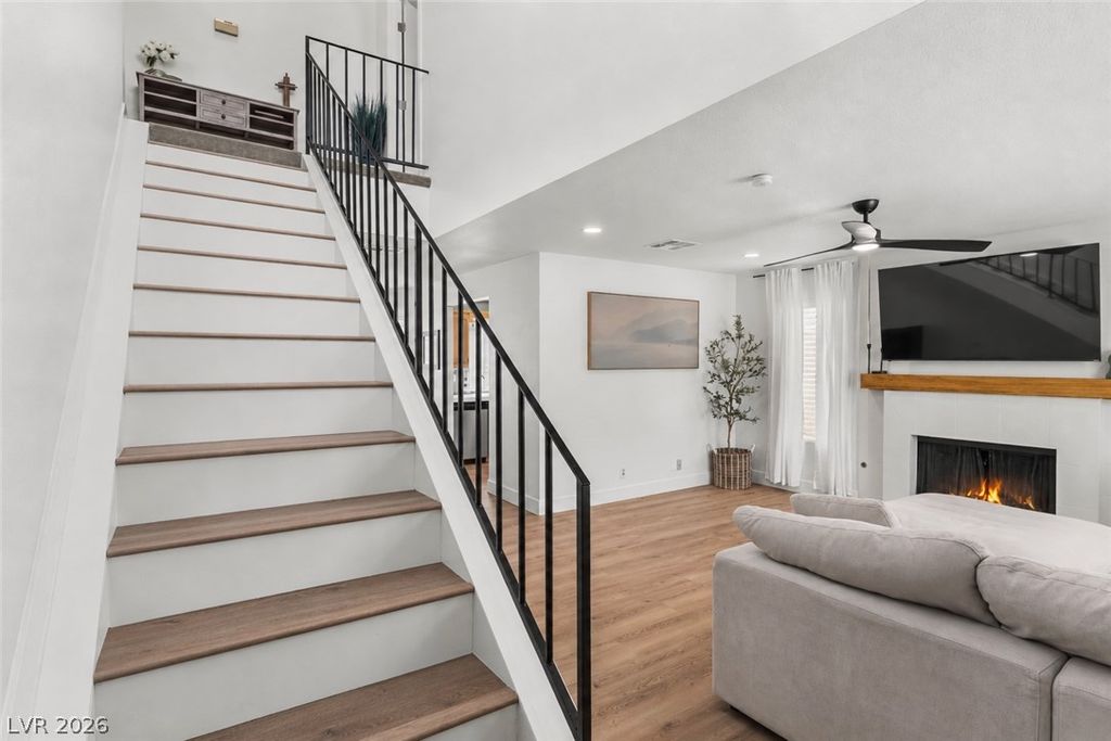 3233 Barbuda Road, Las Vegas, NV 89117 — photo 2