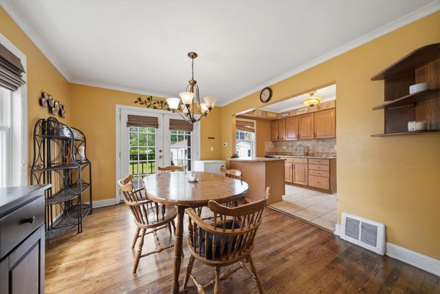 1446 Manchester Avenue, Westchester, IL 60154