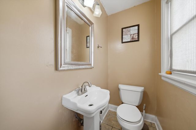 1446 Manchester Avenue, Westchester, IL 60154
