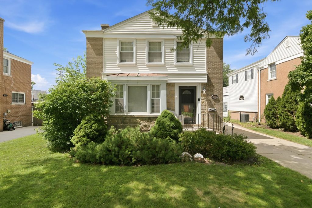 1446 Manchester Avenue, Westchester, IL 60154
