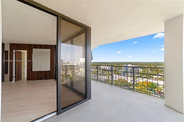 1000 Quayside Ter 1909, Miami, FL 33138