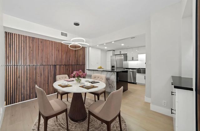 1000 Quayside Ter 1909, Miami, FL 33138