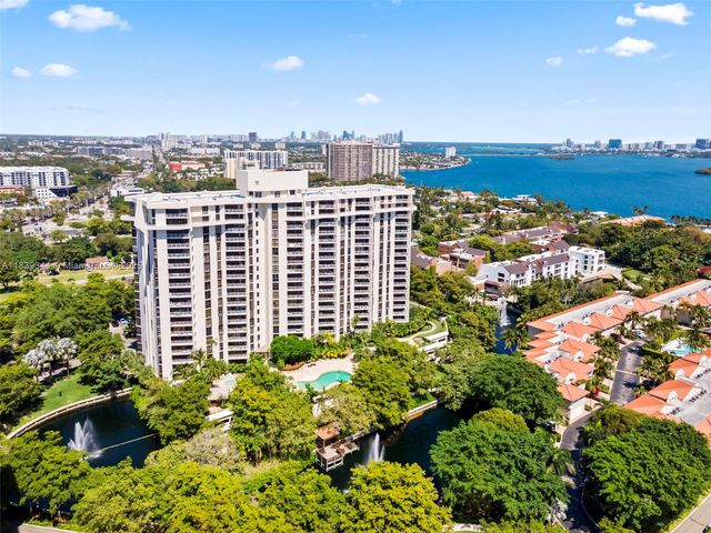 1000 Quayside Ter 1909, Miami, FL 33138