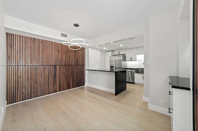 1000 Quayside Ter 1909, Miami, FL 33138