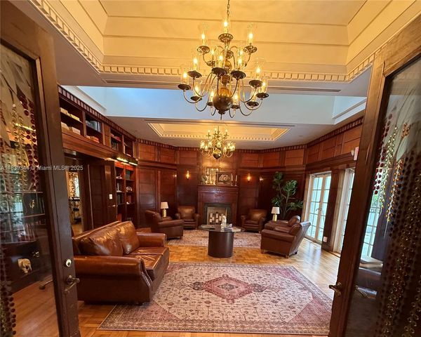 1000 Quayside Ter 1909, Miami, FL 33138