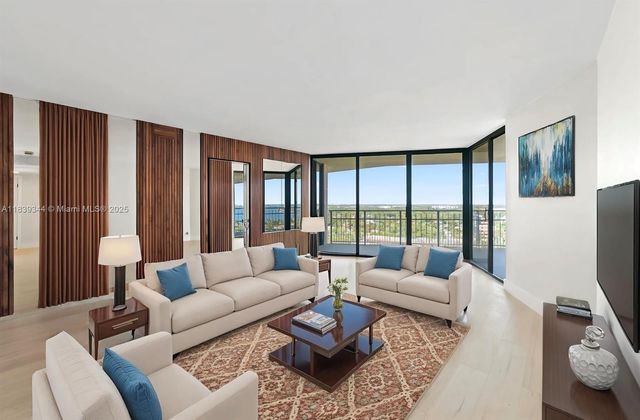 1000 Quayside Ter 1909, Miami, FL 33138