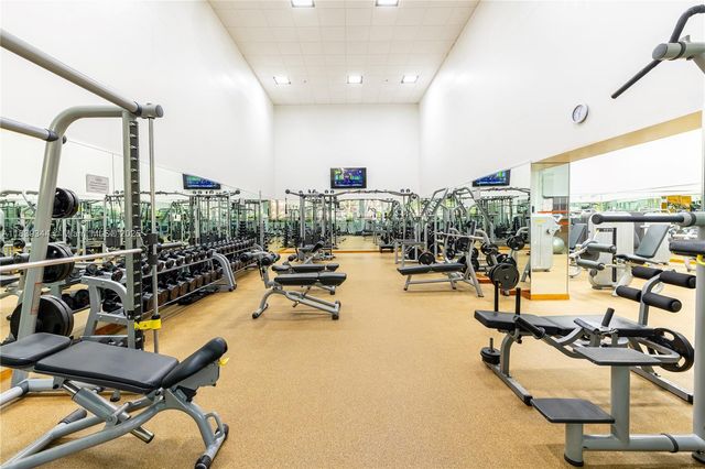 1000 Quayside Ter 1909, Miami, FL 33138