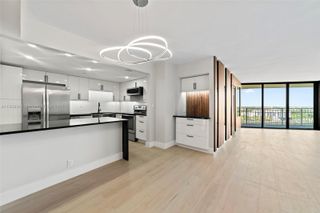 1000 Quayside Ter 1909, Miami, FL 33138