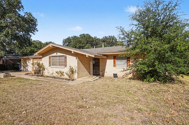 1553 Montclair Drive, Fort Worth, TX 76103