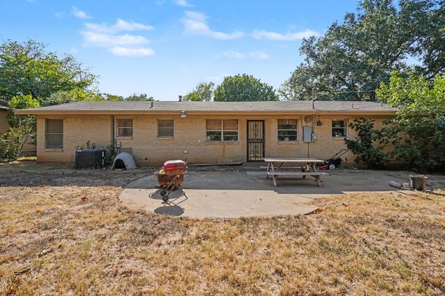 1553 Montclair Drive, Fort Worth, TX 76103
