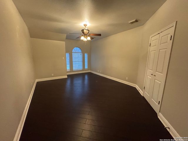 10118 MISSION CRK, Converse, TX 78109