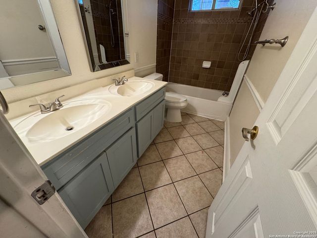 10118 MISSION CRK, Converse, TX 78109