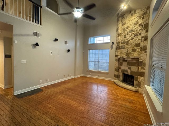 10118 MISSION CRK, Converse, TX 78109