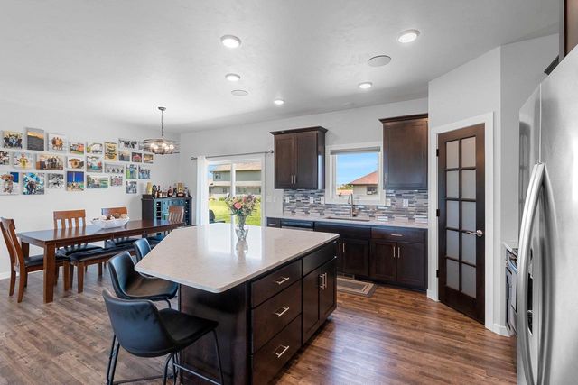 182 MEADOWLARK LANE, Luxemburg, WI 54217