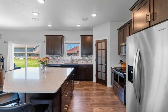 182 MEADOWLARK LANE, Luxemburg, WI 54217