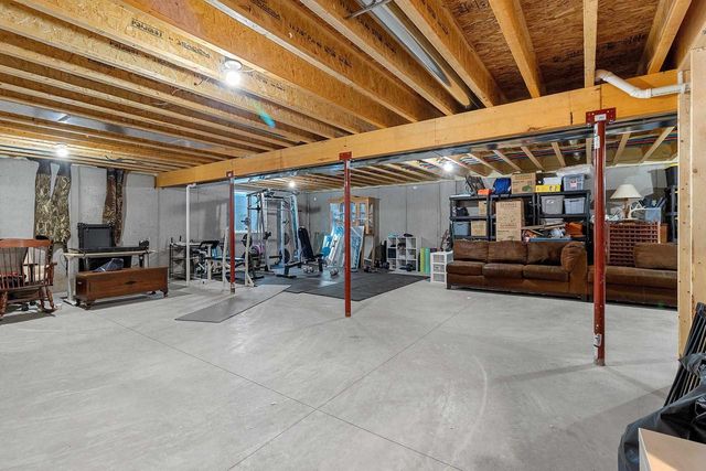 182 MEADOWLARK LANE, Luxemburg, WI 54217