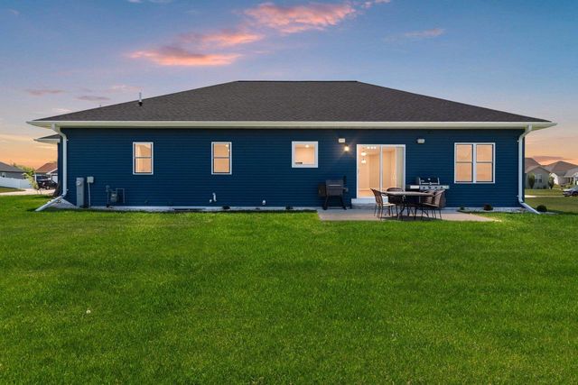 182 MEADOWLARK LANE, Luxemburg, WI 54217