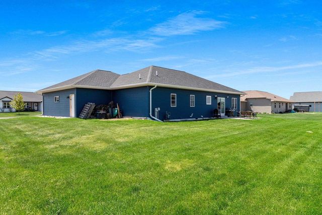 182 MEADOWLARK LANE, Luxemburg, WI 54217