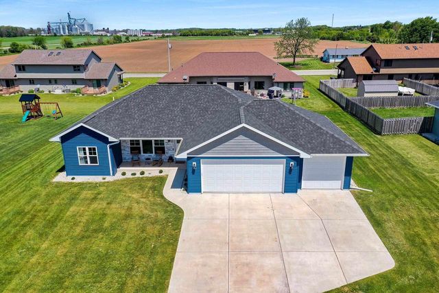 182 MEADOWLARK LANE, Luxemburg, WI 54217