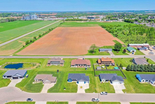 182 MEADOWLARK LANE, Luxemburg, WI 54217
