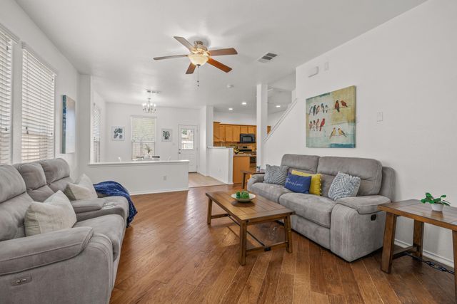 3206 Barksdale DR, Austin, TX 78725