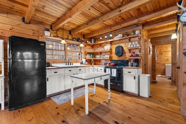 99 Aider Court, Stanton, KY 40380