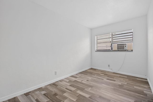 2275 NE 12th Street 13, Pompano Beach, FL 33062