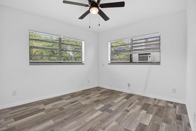 2275 NE 12th Street 13, Pompano Beach, FL 33062
