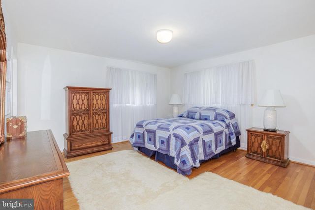 5408 SURREY ST, Chevy Chase, MD 20815