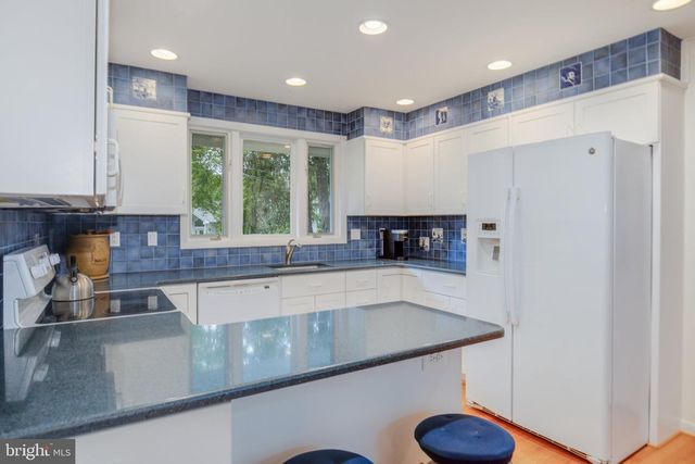 5408 SURREY ST, Chevy Chase, MD 20815