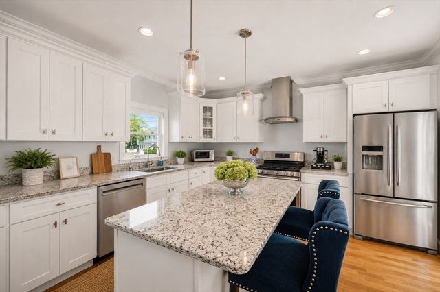239 Boston Ave 1, Medford, MA 02155