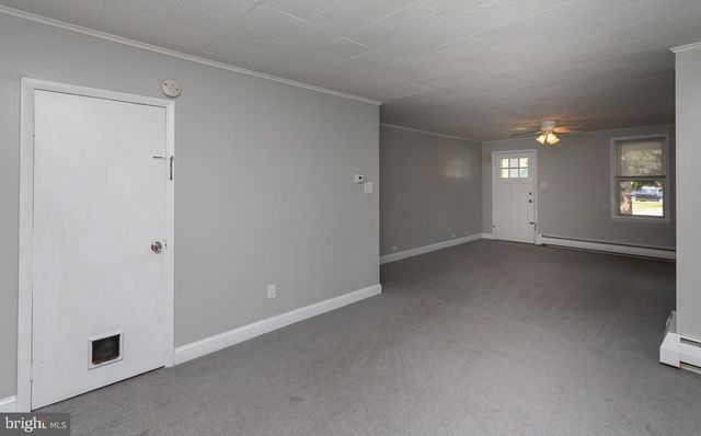 334 E CONESTOGA RD, Wayne, PA 19087