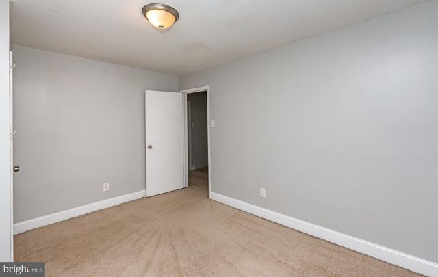 334 E CONESTOGA RD, Wayne, PA 19087