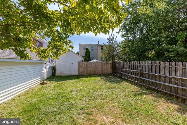 334 E CONESTOGA RD, Wayne, PA 19087