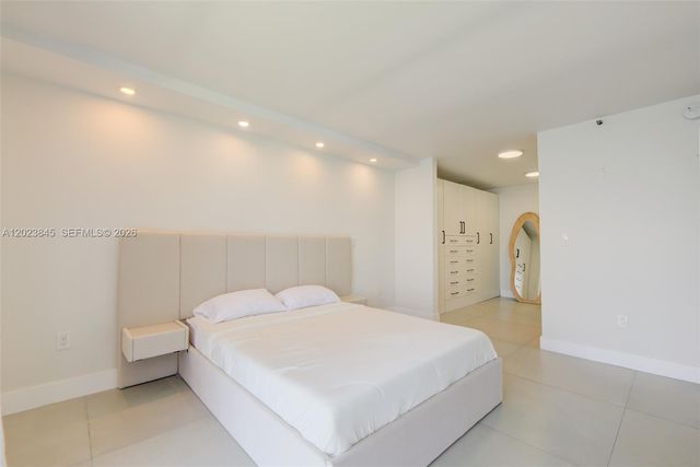17500 N Bay Rd S405, Sunny Isles Beach, FL 33160
