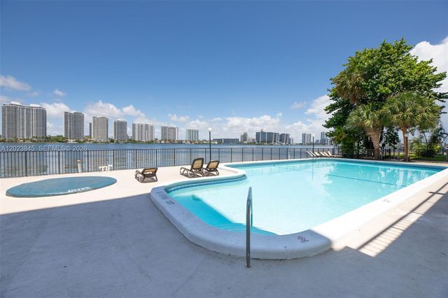 17500 N Bay Rd S405, Sunny Isles Beach, FL 33160