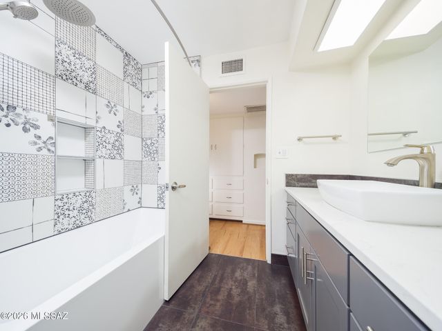 4033 E 3rd Street, Tucson, AZ 85711