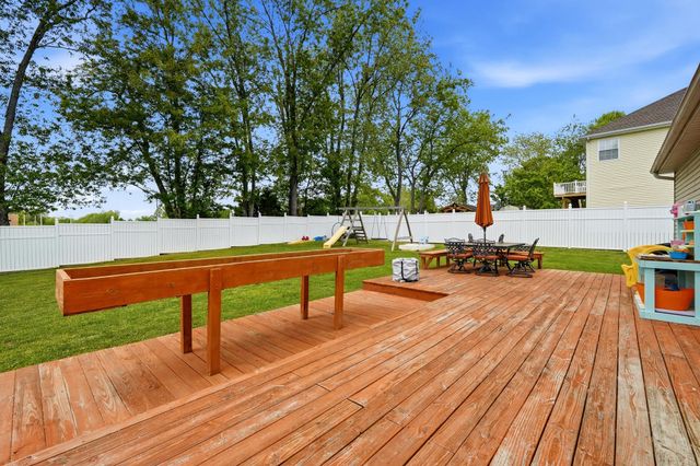 252 Woodmire Drive, Milton, WV 25541