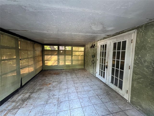 124 CLEAR LAKE CIRCLE, Sanford, FL 32773