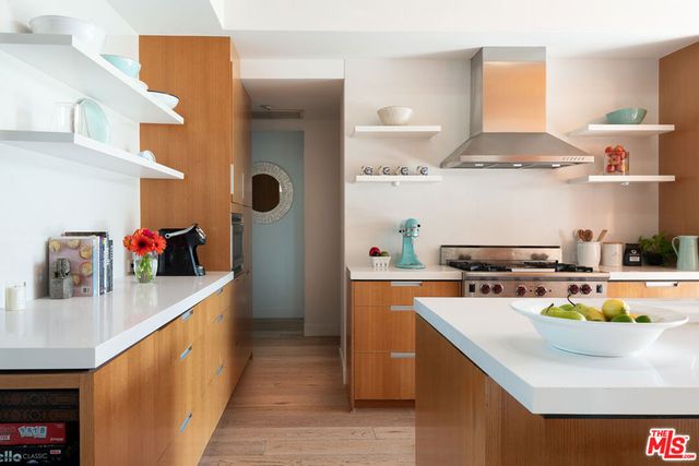 1413 Ashland Avenue, Santa Monica, CA 90405