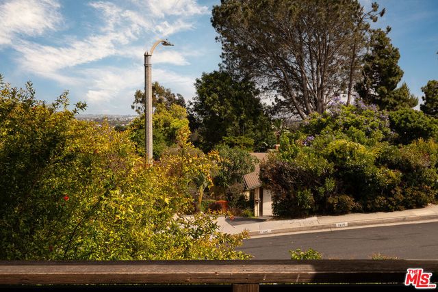 1413 Ashland Avenue, Santa Monica, CA 90405