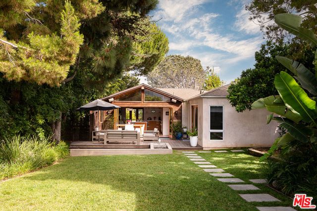 1413 Ashland Avenue, Santa Monica, CA 90405