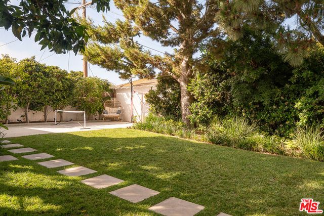 1413 Ashland Avenue, Santa Monica, CA 90405