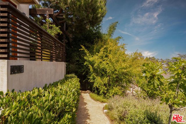 1413 Ashland Avenue, Santa Monica, CA 90405